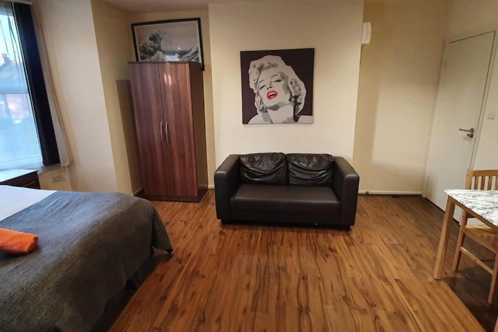 Studio 69 London Ngoại thất bức ảnh